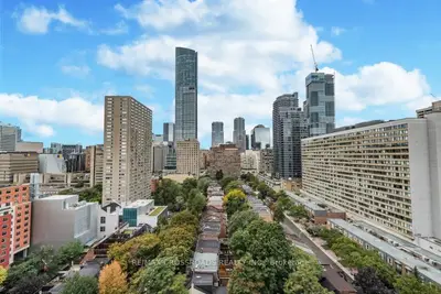 365 Church Street 1612, Toronto C08, On M5b 1h6