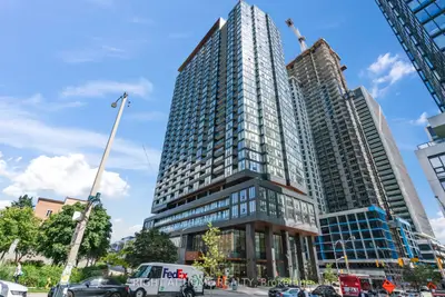 19 Western Battery Road 318, Toronto C01, On M6k 3s4