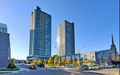 2 Sonic Way 102, Toronto C11, On M3c 0p2