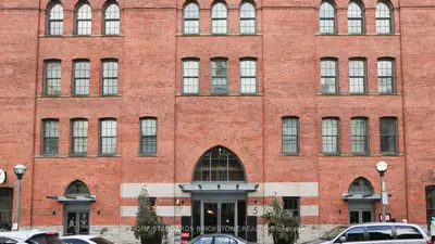 5 St Joseph Street 312, Toronto C01, On M4y 0b6