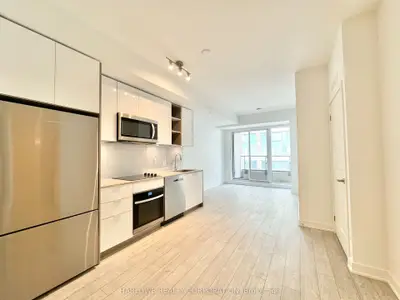 543 Richmond Street W 401, Toronto C01, On M5v 0w9