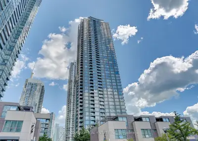 11 Brunel Court 4611, Toronto C01, On M5v 3y3