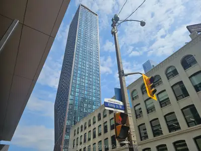 99 John Street 3501, Toronto C01, On M5v 0s6