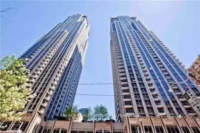 761 Bay Street 3501, Toronto C01, On M5g 2r2
