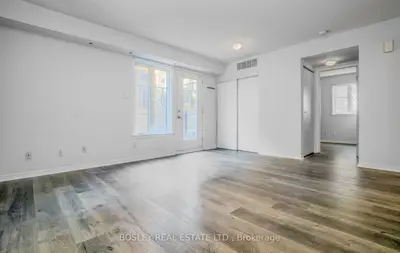 50 Western Battery Road 919, Toronto C01, On M6k 3p1
