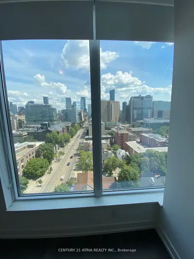 203 College Street 1307, Toronto C01, On M5t 1p9