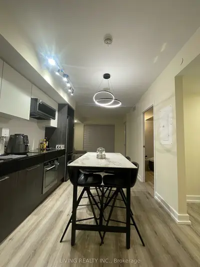 68 Shuter Street 1606, Toronto C08, On M5b 1b4
