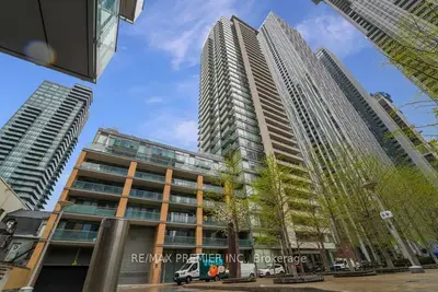 18 Yorkville Avenue 310, Toronto C02, On M4w 3y8