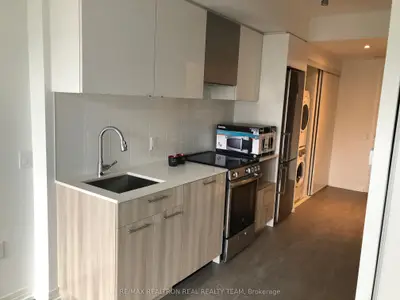 251 Jarvis Street 704, Toronto C08, On M5b 0c3