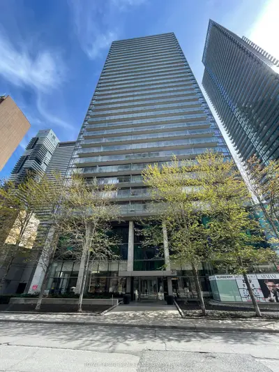37 Grosvenor Street 2310, Toronto C01, On M4y 3g5