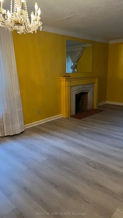 38 Luverne Avenue, Toronto C06, On M3h 1r6