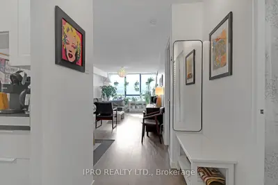 117 Gerrard Street 713, Toronto C08, On M5b 2l4
