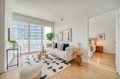 Condo Apartment in Toronto