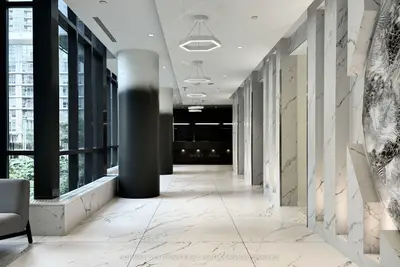11 Brunel Court 1216, Toronto C01, On M5v 3y3