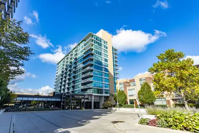15 Singer Court 706, Toronto C15, On M2k 0b1