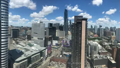 210 Victoria Street 3713, Toronto C08, On M5b 2r3