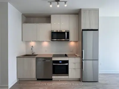 70 Princess Street Ph3015, Toronto C08, On M5a 0x6