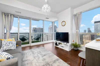 Condo Apartment in Toronto