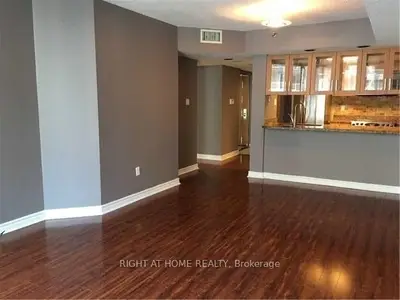 38 Elm Street 1803, Toronto C01, On M5g 2k5