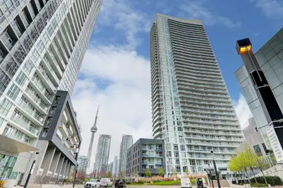 75 Queens Whart Road 4606, Toronto C01, On M5v 0j8