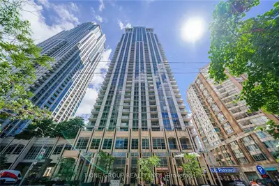 761 Bay Street 3808, Toronto C01, On M5g 2r2