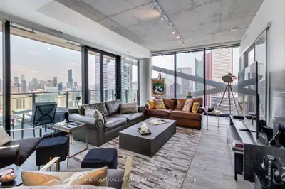 Condo Apartment in Toronto