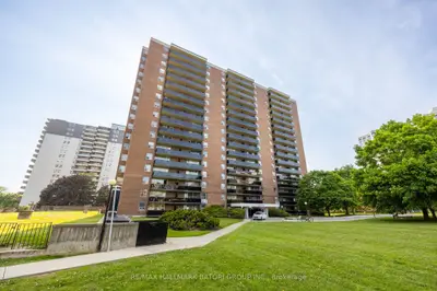 5 Fisherville Road 1401, Toronto C07, On M2r 3b6