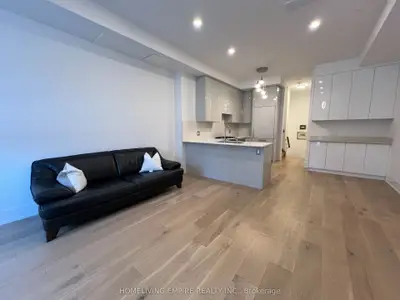 270 Davenport Road Th3, Toronto C02, On M5r 0c1