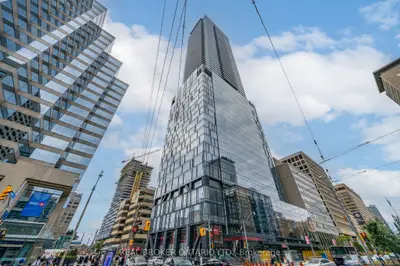 488 University Avenue 4907, Toronto C01, On M5g 0c1