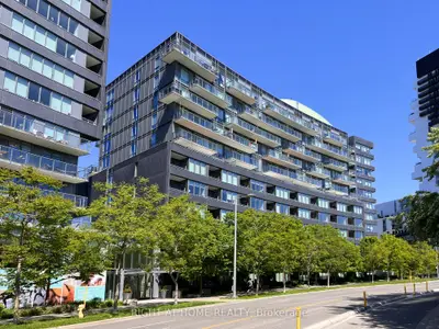 120 Bayview Avenue N715, Toronto C08, On M5a 3r7