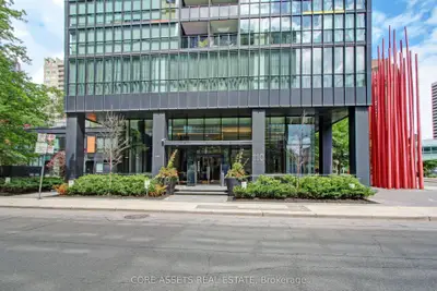 110 Charles Street E 3803, Toronto C08, On M4y 1t5