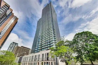 65 St Mary Street 1608, Toronto C01, On M5s 0a6