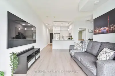 Condo Apartment in Toronto
