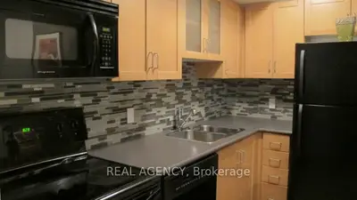 46 Western Battery Road 807, Toronto C01, On M6k 3p1