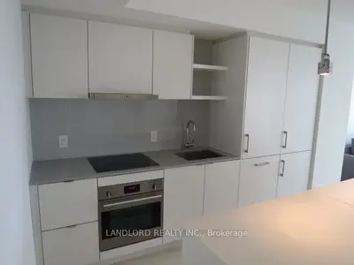 88 Harbour Street 5509, Toronto C01, On M5j 1b7