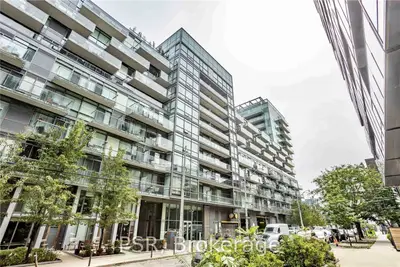 55 Stewart Street 611, Toronto C01, On M5v 2v1