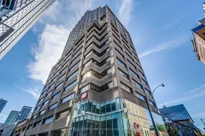 175 Cumberland Street 2206, Toronto C02, On M5r 3m9