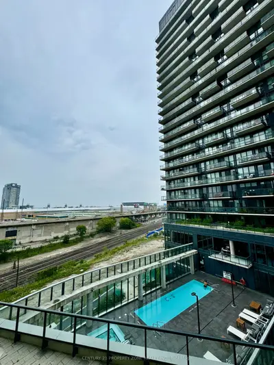 49 Liberty Street 605, Toronto C01, On M6k 0b2