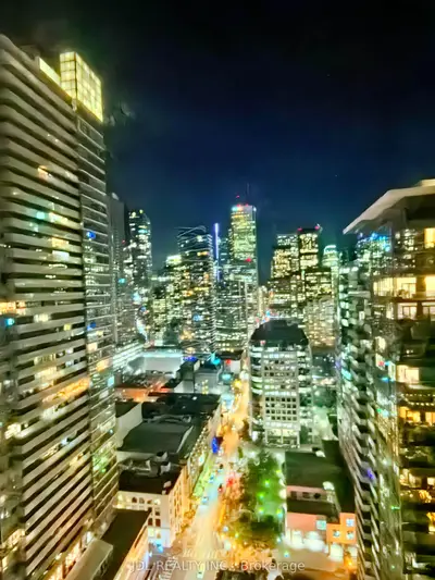 327 King Street W 3101, Toronto C01, On M5v 0w7