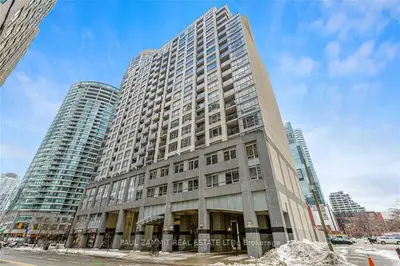 20 Blue Jays Way 1211, Toronto C01, On M5v 3w6