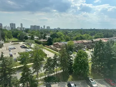 1121 Steeles Avenue W 802, Toronto C07, On M2r 2w7