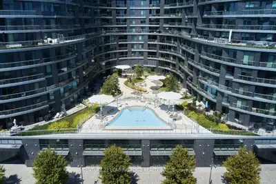 Condo Apartment in Toronto