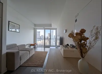 89 Mcgill Street 2410, Toronto C08, On M5b 0b1