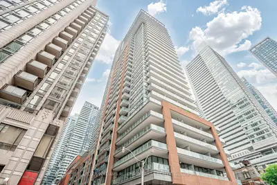 8 Mercer Street 603, Toronto C01, On M5v 0c4