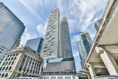 88 Harbour Street 1402, Toronto C01, On M5j 0c3