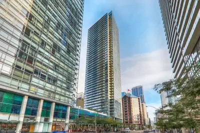 38 Grenville Street 1309, Toronto C01, On M4y 1a5