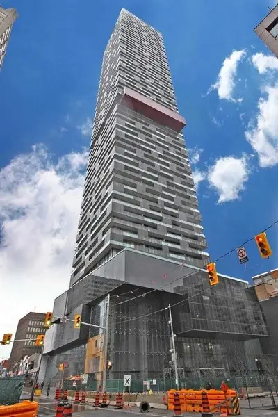8 Eglinton Avenue E 3803, Toronto C10, On M4p 0c1