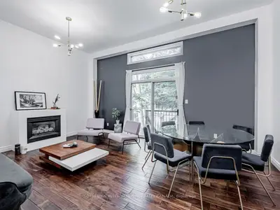 60 Poulett Street, Toronto C08, On M5a 1z5