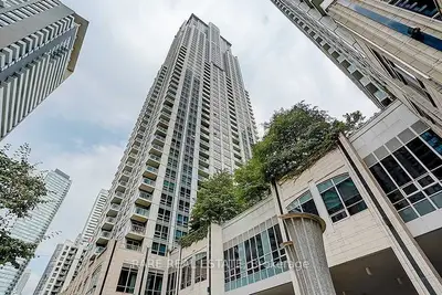 763 Bay Street 1512, Toronto C01, On M5g 2r3