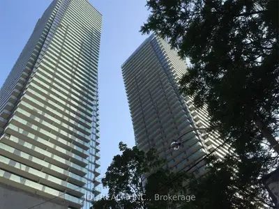 65 St Mary Street 1506, Toronto C01, On M5s 0a6
